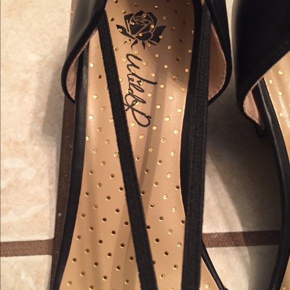 Wild Rose Platforms - Picture 4 of 6